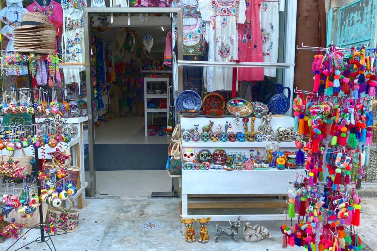 Stylish On The 5th Ave Of * Playa del Carmen